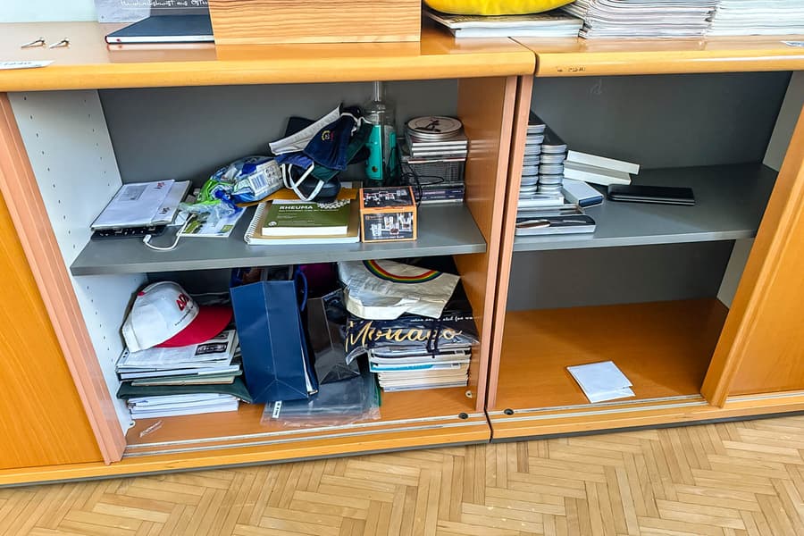 Inhalt von 2 Schränken: Diverses